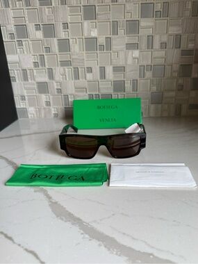 NWT NIB Bottega Veneta 57mm Square Sunglasses Havana Brown Tortoise